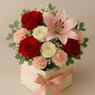 جعبه گل رز و لیلیوم